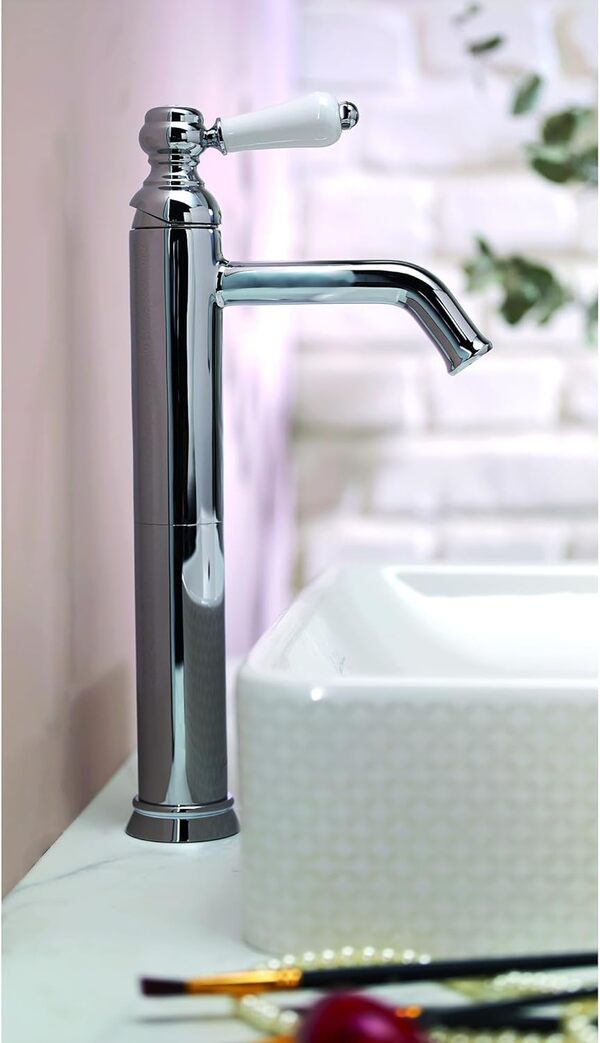 Jacob Delafon - Mitigeur lavabo bec haut Louise - Design Rétro, poignée céramique - Économie d’eau - 17x36,2x5,5 cm - Finition Chrome - E24361-CP