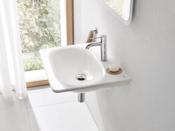 GROHE Robinet lavabo de salle de bains Essence, mitigeur monocommande sans tirette de vidage, vidage clic clac inclus, installation rapide, taille M, chromé, 23797001 (Import Allemagne)