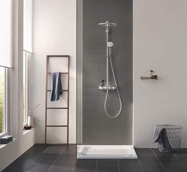 GROHE Colonne de Douche avec Mitigeur Thermostatique Euphoria Smartcontrol System 310 mm Duo 26507000 [Classe énergétique A]