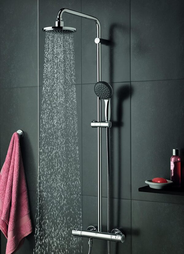 GROHE Colonne de douche avec mitigeur thermostatique Vitalio Start System 160, tête de douche ronde 160 mm, barre orientable, douchette Vitalio Start 2 jets, double protection anti-brûlure, chromé, 27960000 (Import Allemagne)