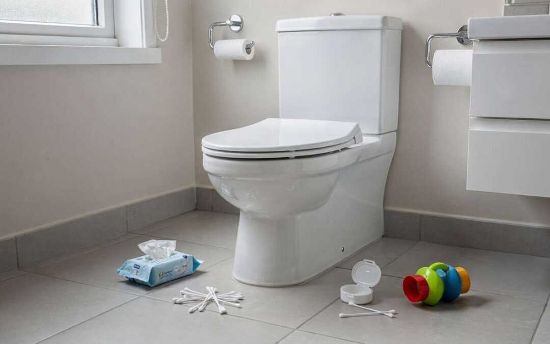 Les objets à ne pas jeter dans les toilettes : guide pratique