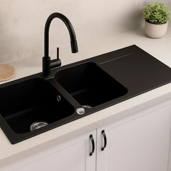 Découvrez notre avis détaillé sur l'évier réversible Essebagno Lisse 2 cuves noir : fonctionnalité, design et performance au rendez-vous pour votre cuisine.