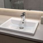 6 méthodes efficaces pour déboucher un lavabo