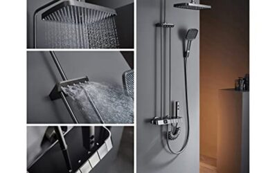 Test du système de douche thermostatique gris : colonne avec affichage et pulvérisateur